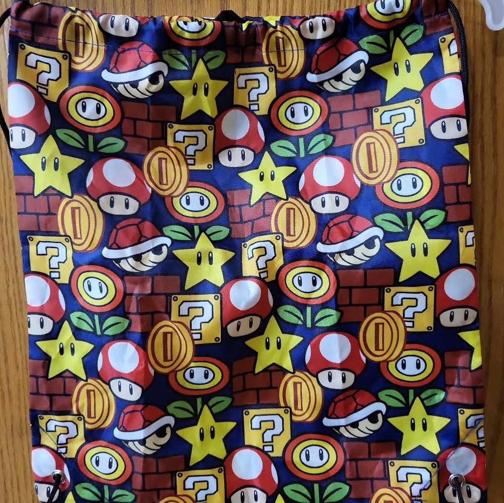 Mario Brothers Pull String Backpack - Picture 2 of 3